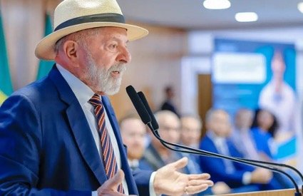 Lula sanciona reforma tributária. Comércio prevê prejuízo para pequenos negócios